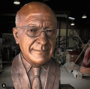 bustos bronce de Vitorino madridpan en Arganda del Rey Madrid